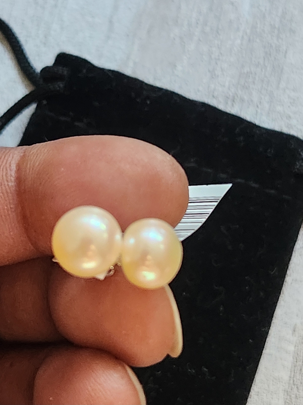 Pearl Stud Earrings in Cream - Women Jewelry